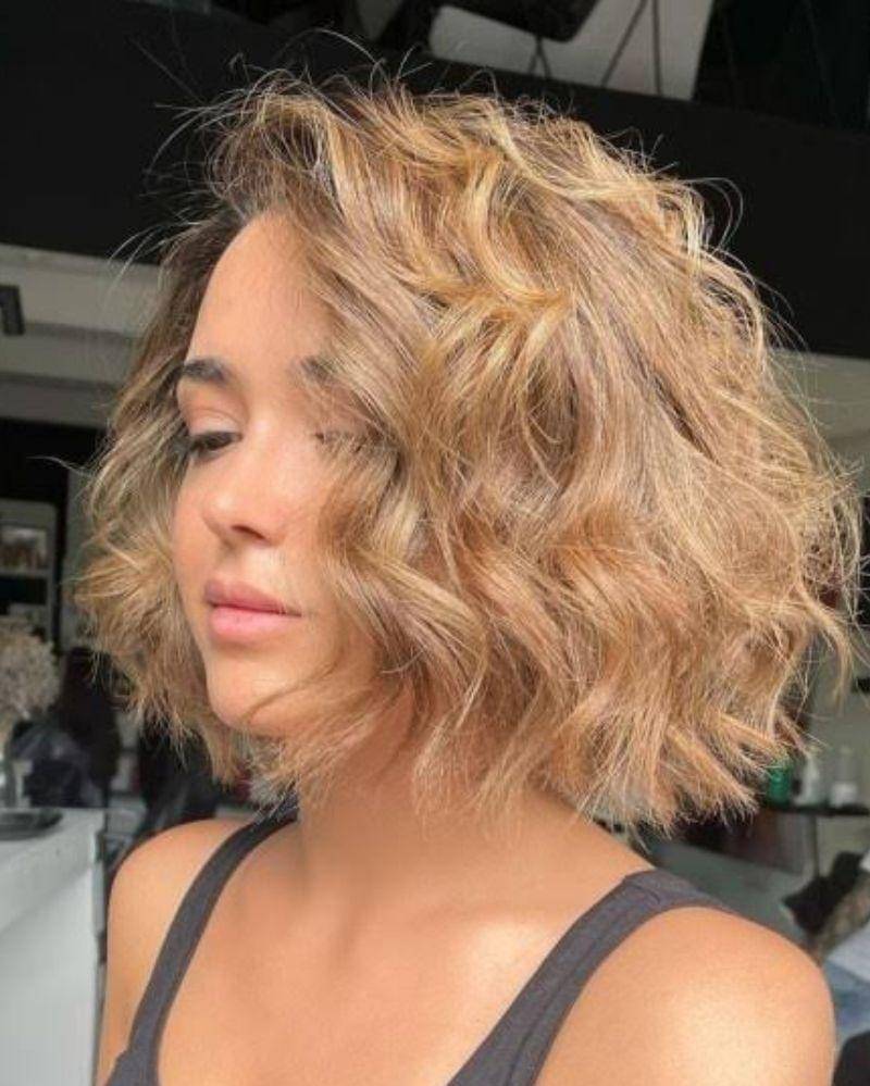 therighthairstyles.com